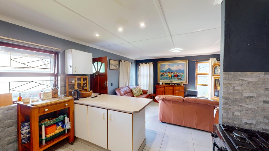 2 Bedroom Property for Sale in Anchorage Park Western Cape